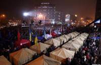 Палаточный городок на Европейской площади приказал долго жить. Теперь все протестующие мерзнут на Майдане